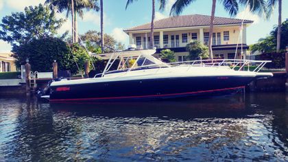 37' Intrepid 2002