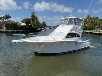 36' Luhrs 2008