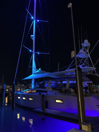  Yacht Photos Pics LED Blue spreader lights