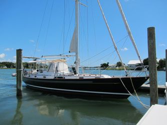 47' Passport 1985