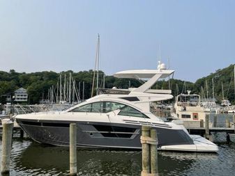 Cruisers Yachts 54 Cantius Fly