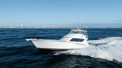 60' Hatteras 2000