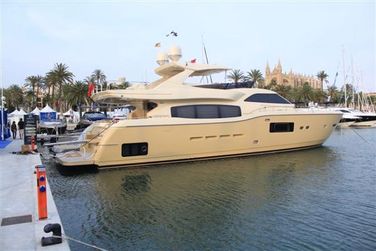 Ferretti Yachts 840 Altura