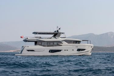 85' Numarine 2025