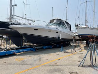 37' Four Winns 2006