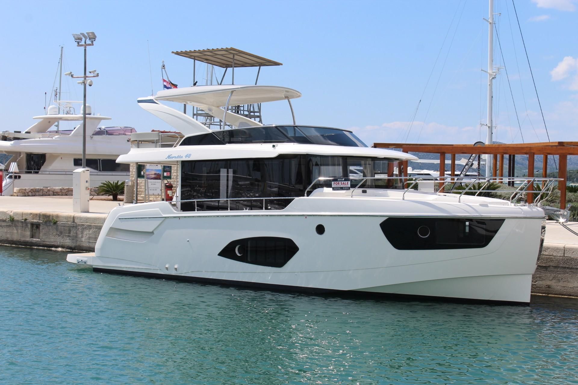 absolute yachts navetta 48 for sale