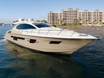 64' Lazzara 2013