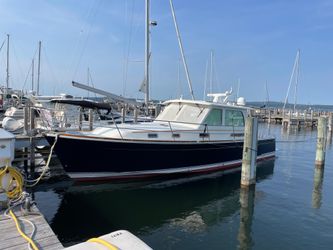 42' Sabre 2015