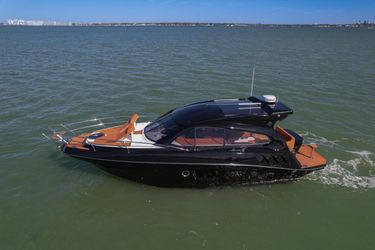 37' Hanover 2025
