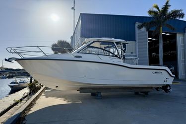 28' Boston Whaler 2018