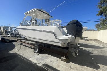27' Boston Whaler 2019