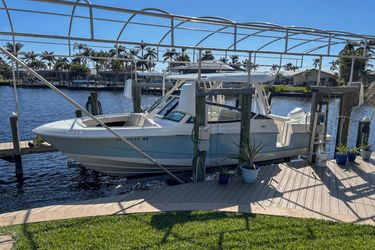 28' Boston Whaler 2022