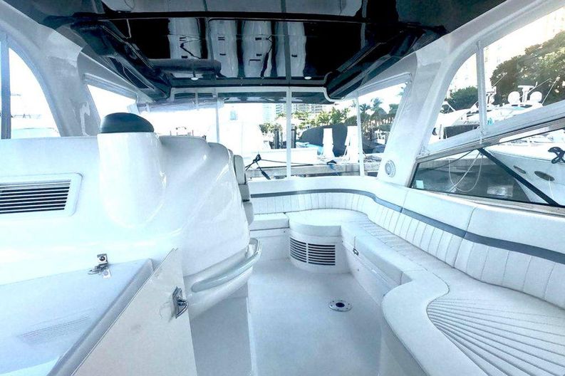 Yacht Photos Pics Intrepid 475 SY exteriors