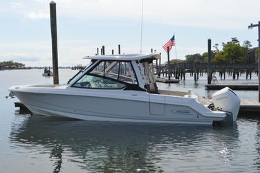28' Boston Whaler 2022