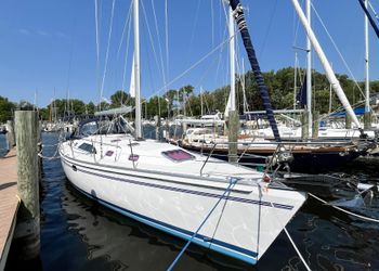 44' Catalina 2011