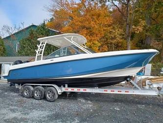 26' Boston Whaler 2020