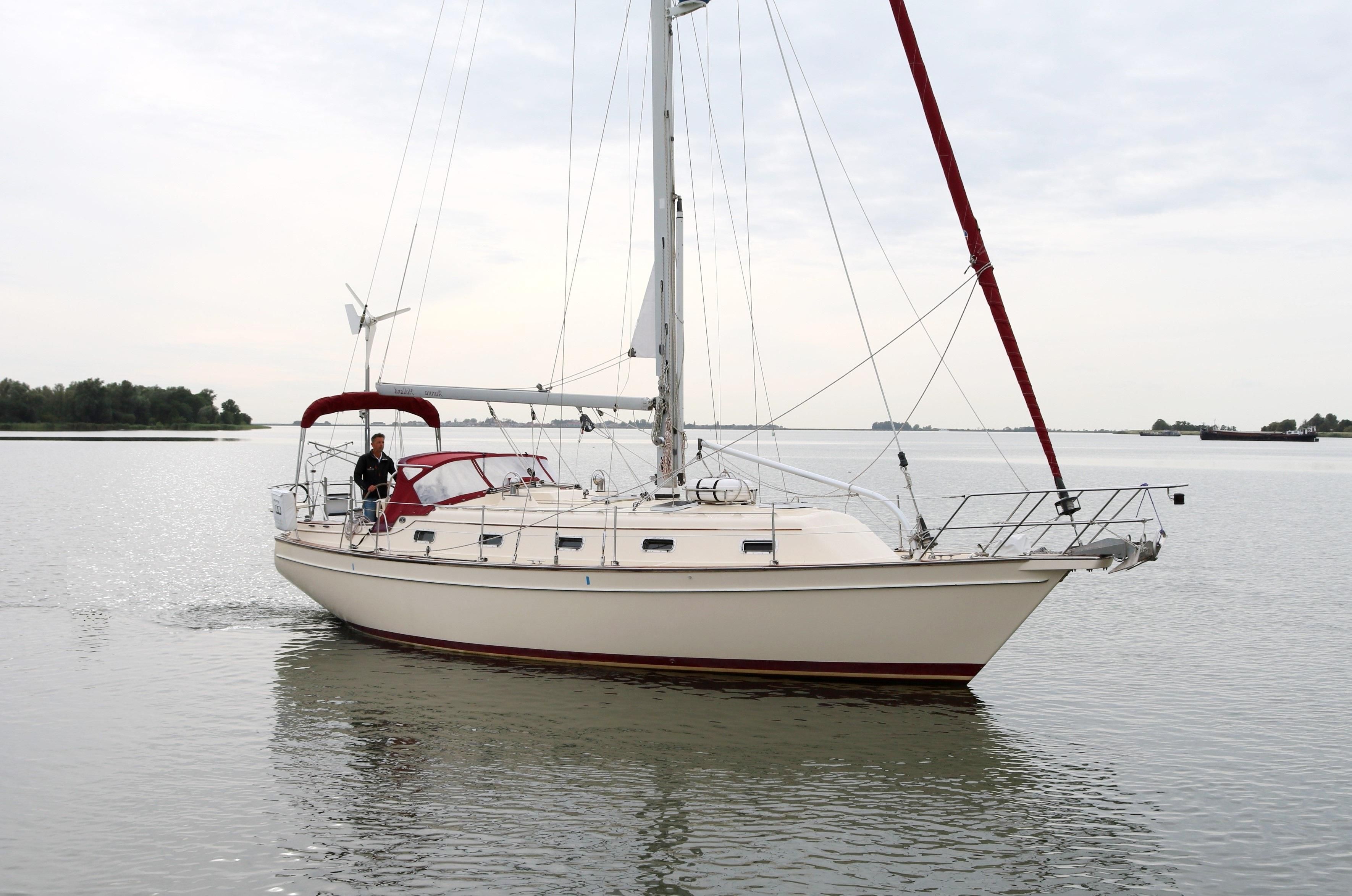 island packet 380 sailboat