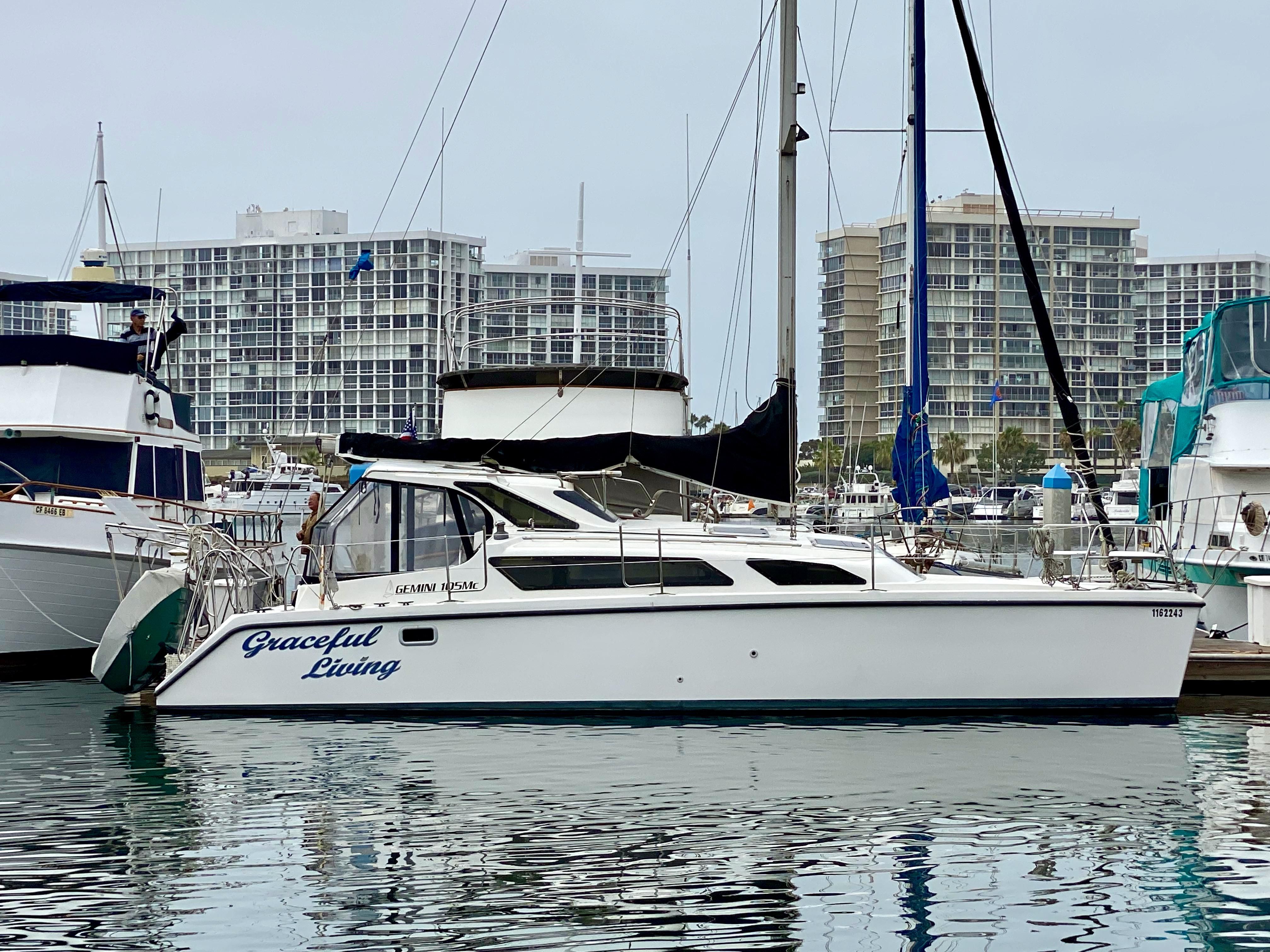 catamaran gemini 105 for sale