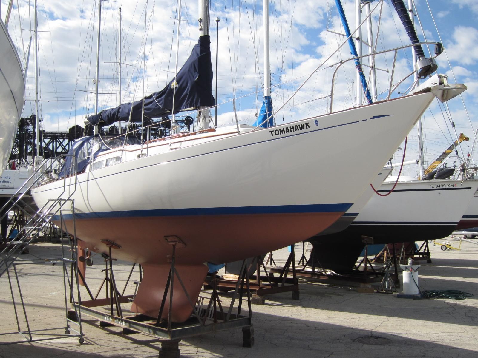 apache 37 sailboat