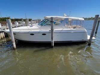 35' Tiara Yachts 1997