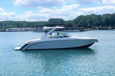 31' Cobalt 2021 Yacht For Sale