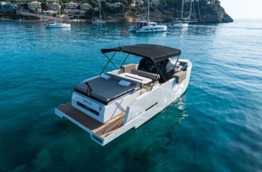 27' De Antonio Yachts 2024