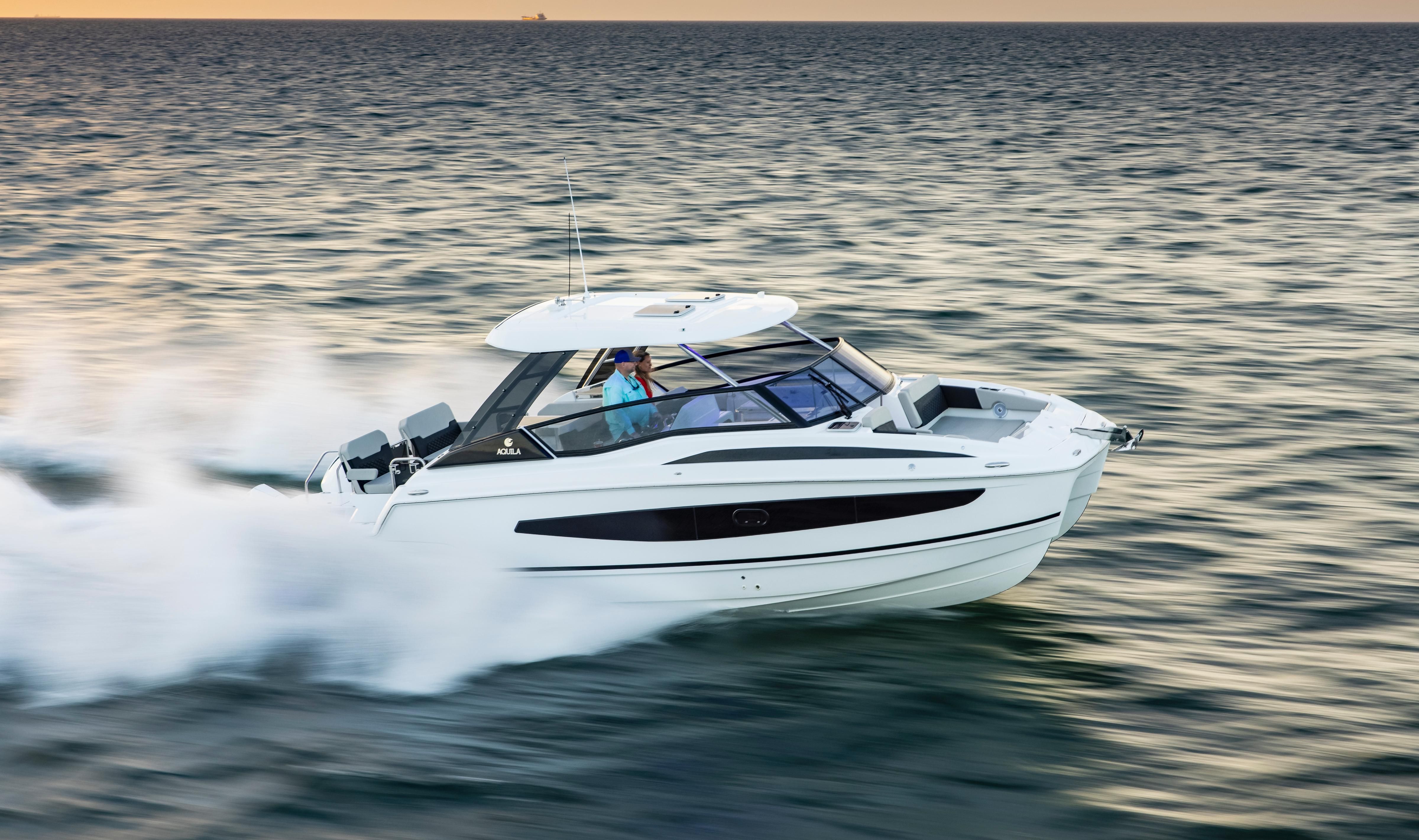 aquila 32 sport power catamaran price