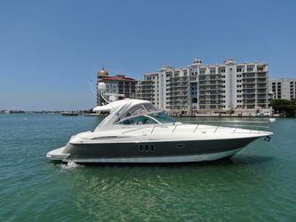 42' Cruisers Yachts 2006 Yacht For Sale