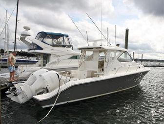 Pursuit OS 355 Offshore
