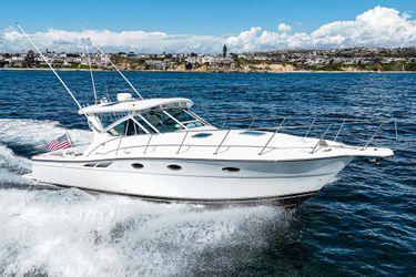 35' Tiara Yachts 2001