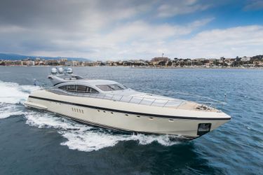 109' Mangusta 2007