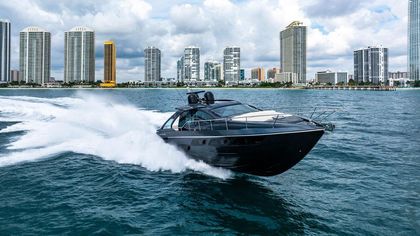 54' Pershing 2018