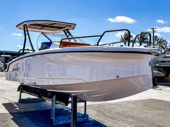 25' Axopar 2025