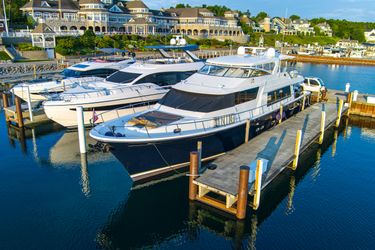 85' Pacific Mariner 2005 Yacht For Sale