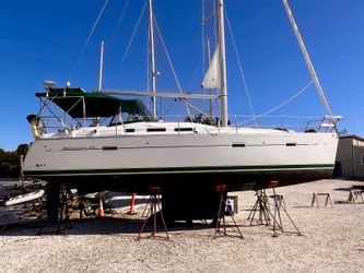 37' Beneteau 2005