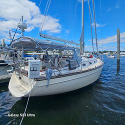 38' Island Packet 1999 Yacht For Sale