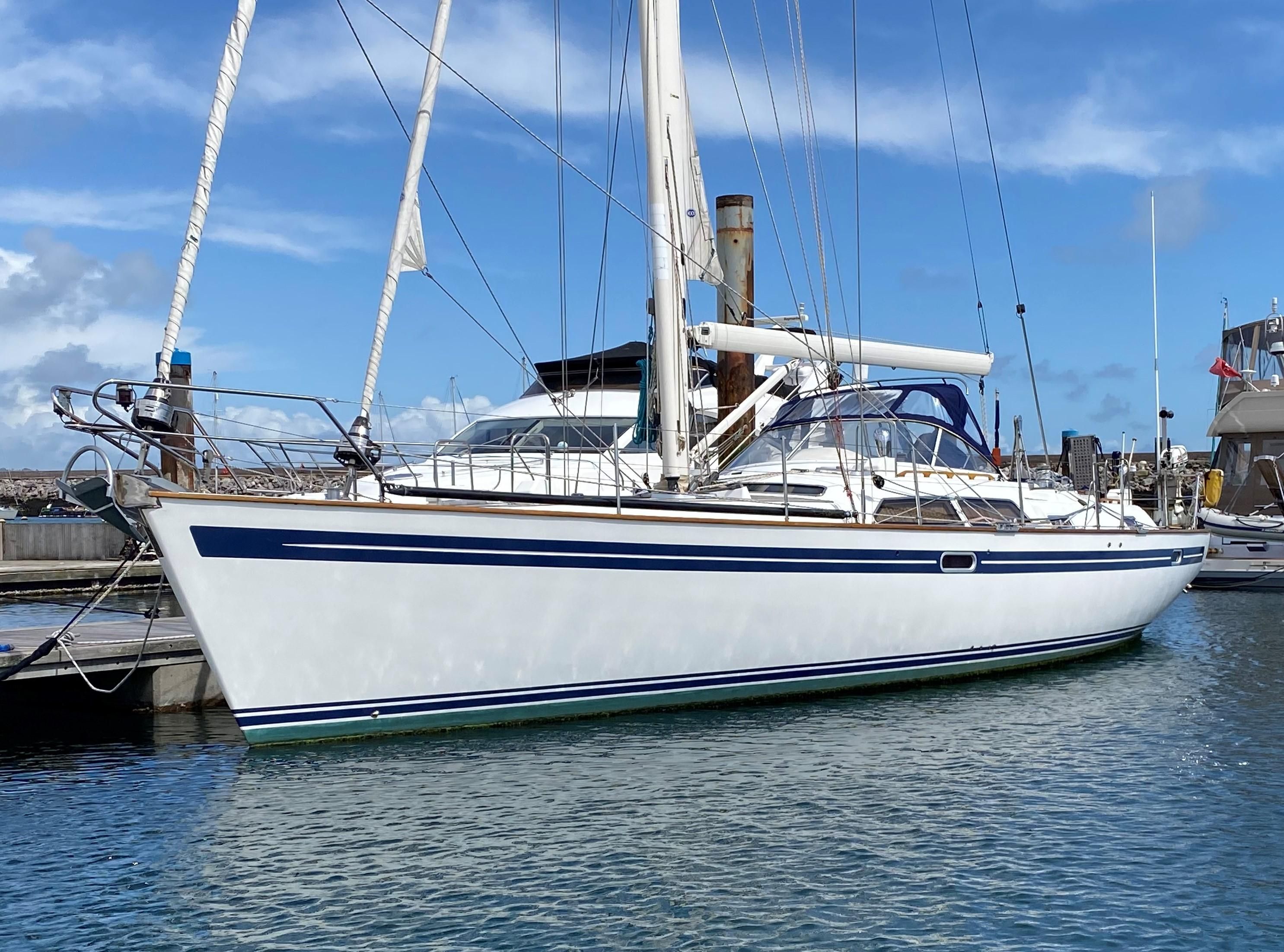 moody 54 yachts for sale