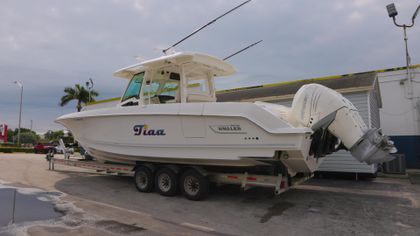 38' Boston Whaler 2018