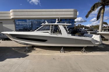 42' Boston Whaler 2025