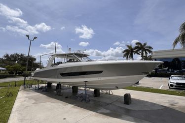42' Boston Whaler 2025