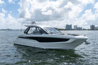 32' Galeon 2024