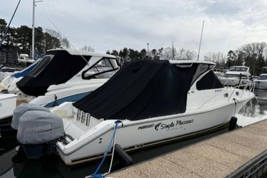 33' Pursuit 2005