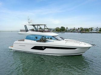 52' Prestige 2022