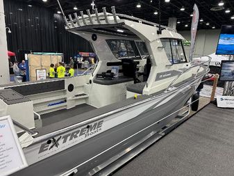 Extreme Boats 915 Walk Around