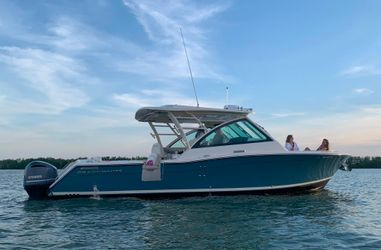 37' Grady-white 2019