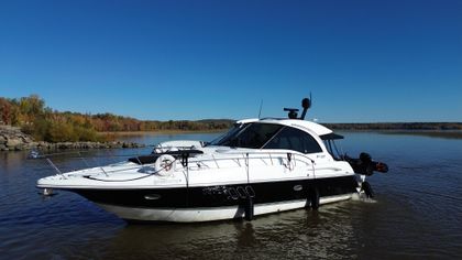43' Cruisers Yachts 2015