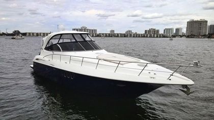 46' Cruisers Yachts 2009 Yacht For Sale