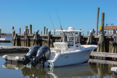 27' Sea Hunt 2023