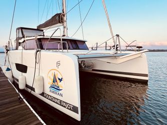 40' Fountaine Pajot 2023