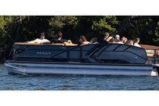Crest Caribbean Platinum 230